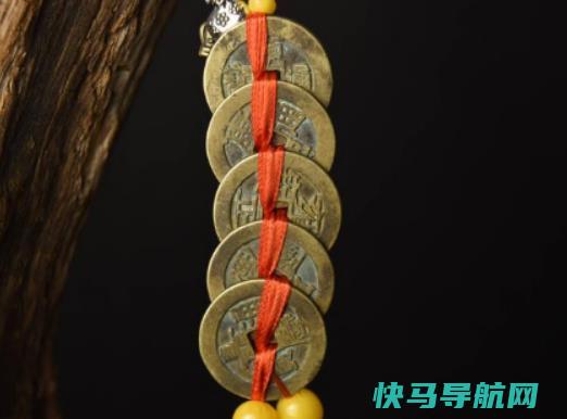 五帝钱对门挂是对自己不好？五帝钱能不能挂一对
